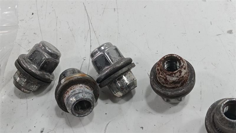 Infiniti G37 Lug Nut Set  2011 2012 2013