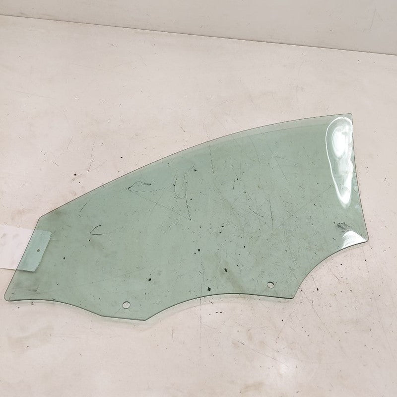 Passenger Right Front Door Glass Window VIN L 1st Digit LWB Fits 16-18