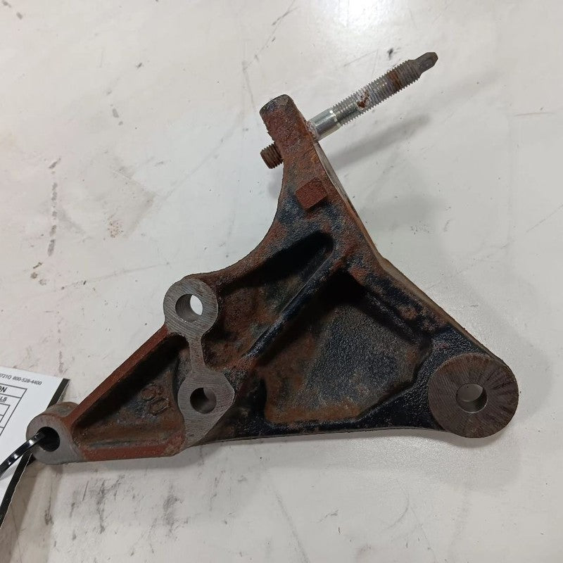 Toyota Prius C Engine Motor Mount Right Passenger  2017 2016 2015 2014 2013