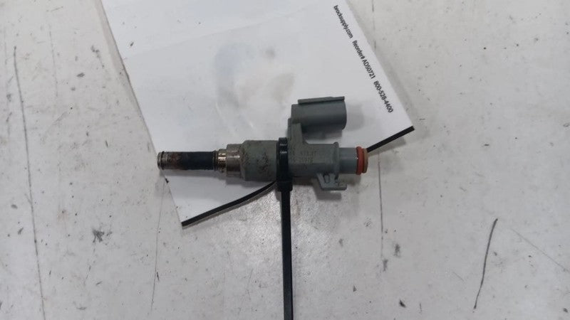 Fuel Injection Injector 2.5L Upper Fits 18-19 CAMRY OEM