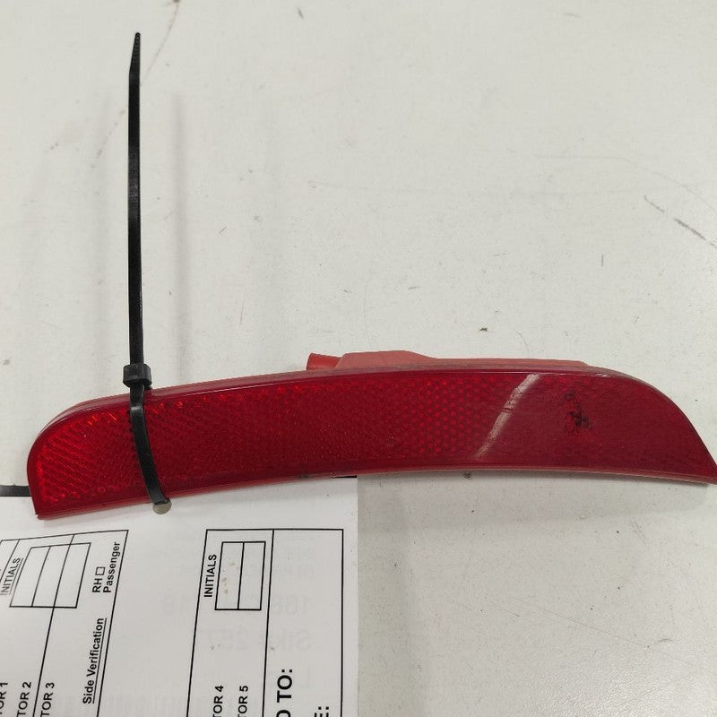 Chrysler 300 Passenger Right Rear Marker Light Lamp  2017 2018 2019 OE