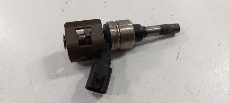 12629927 Fuel Injector 3.0L Fits 10-11 CTS