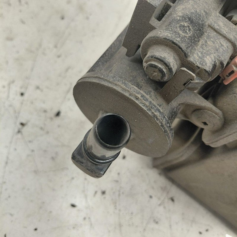 Hyundai Kona Fuel Vapor Canister Charcoal Evaporator Can  2021 2020 20
