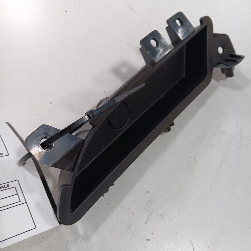 Chevy Trailblazer Passenger Right Front Door Pull Handle {BBV70748} 20