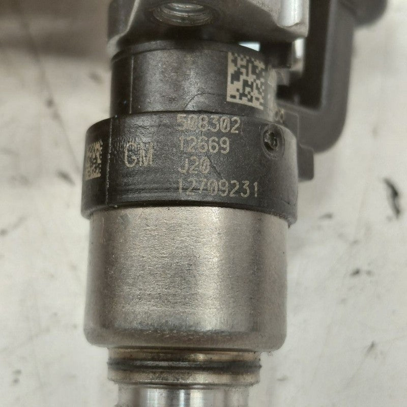Fuel Injection Injector Fits 23-25 Chevy Equinox