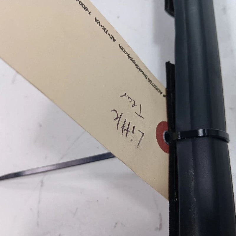 Nissan Versa Door Glass Window Weather Strip Trim Front Left Driver  2023 2021 