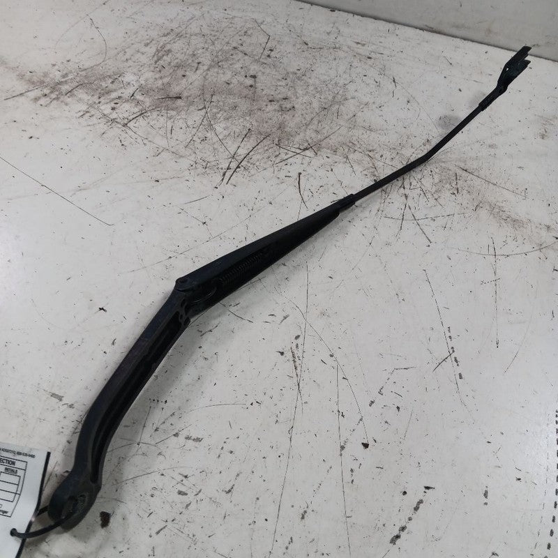 Fiat 500 Windshield Wiper Arm Right Passenger  2016 2017 OEM