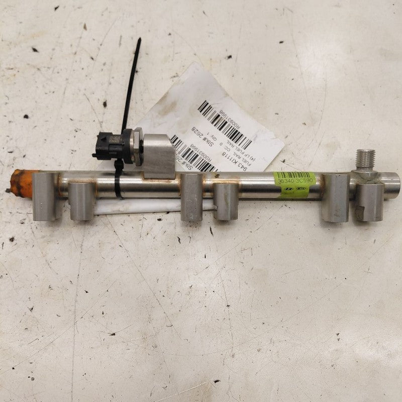 Kia Sorento Left Front Fuel Rail Injection Injector Mount Bar  2018 20