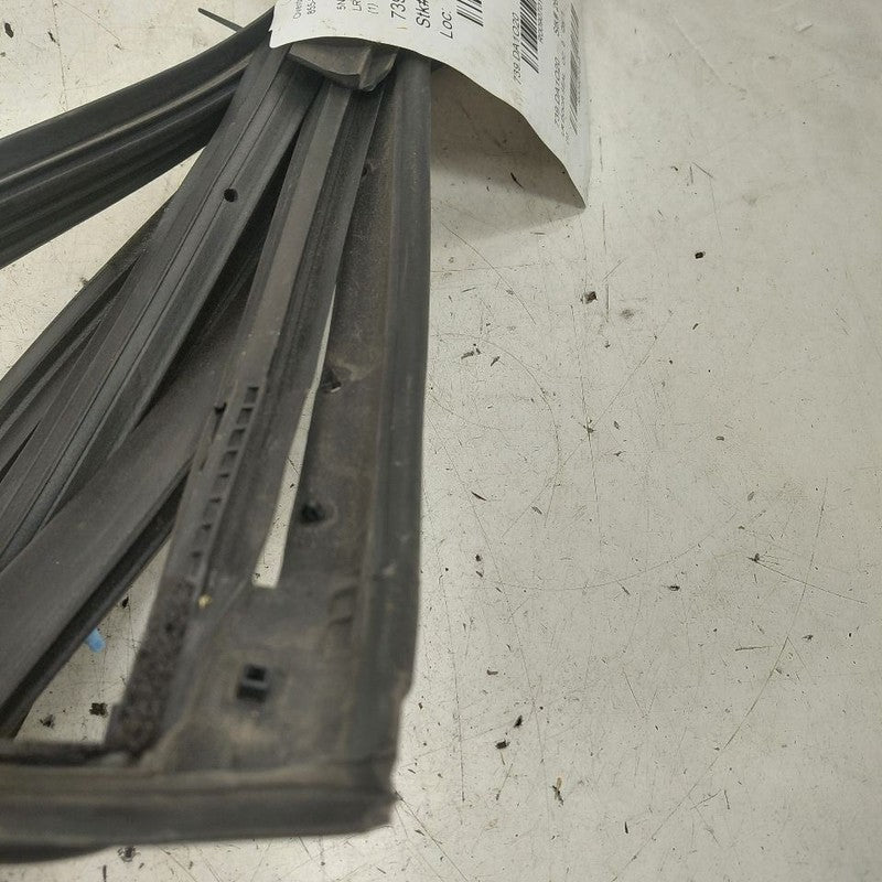 Nissan Murano On Door Seal Rubber Left Driver Rear Back  2020 2021 202
