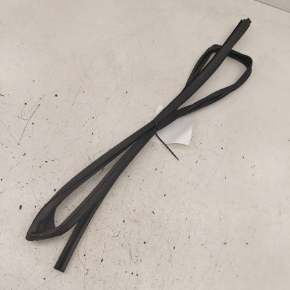 Toyota Prius Door Glass Window Seal Rubber Left Driver Front  2022 202