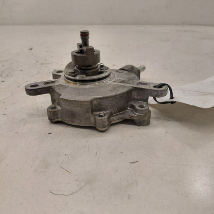 Vacuum Pump Engine Mounted Fits 16-19 Lexus GS350