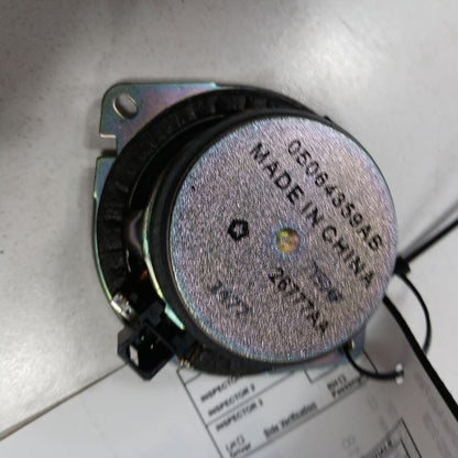 Grand Cherokee Dash Speaker Center Middle  2017 2018 2019 2020