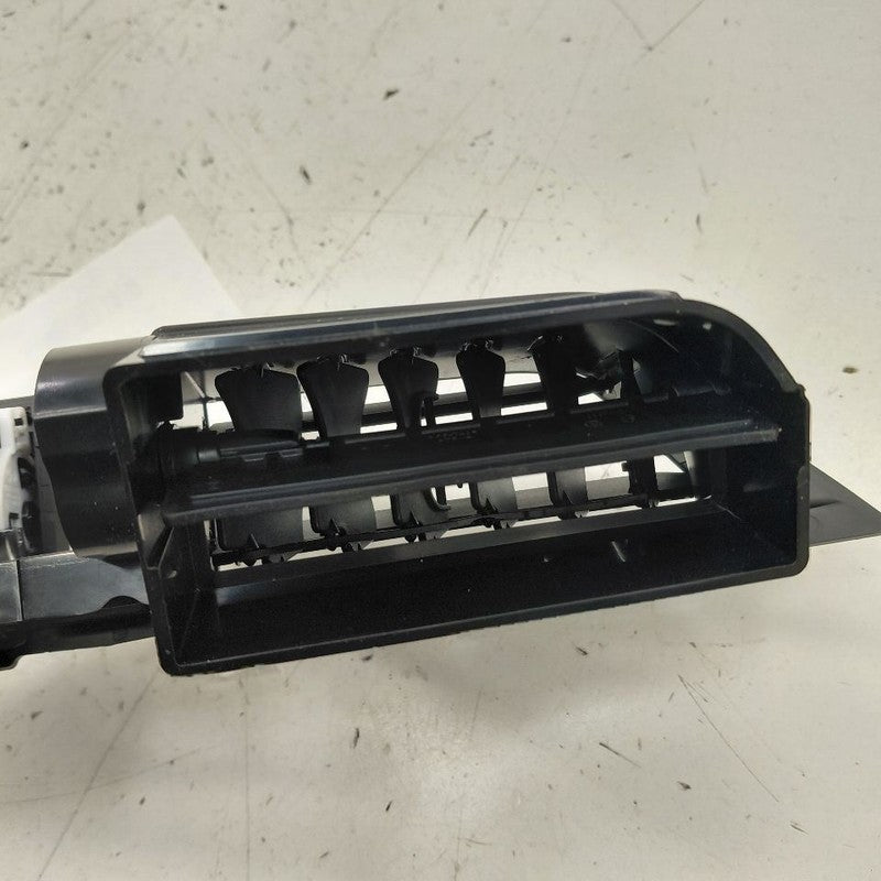 Alfa Romeo Stelvio Dash Air Vent Center Middle  2018 2019 2020 2021