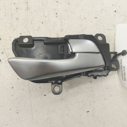 Kia Sorento Door Handle Right Passenger Rear Interior Inside  2018 201