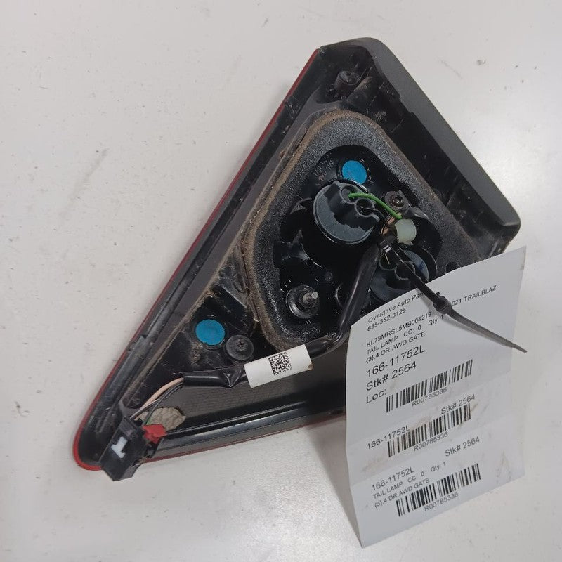 Left Rear Tail Light Liftgate Mounted Incandescent 21-23 Chevy Trailblazer