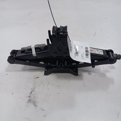 Jeep Cherokee Spare Tire Changing Jack  2015 2016 2017