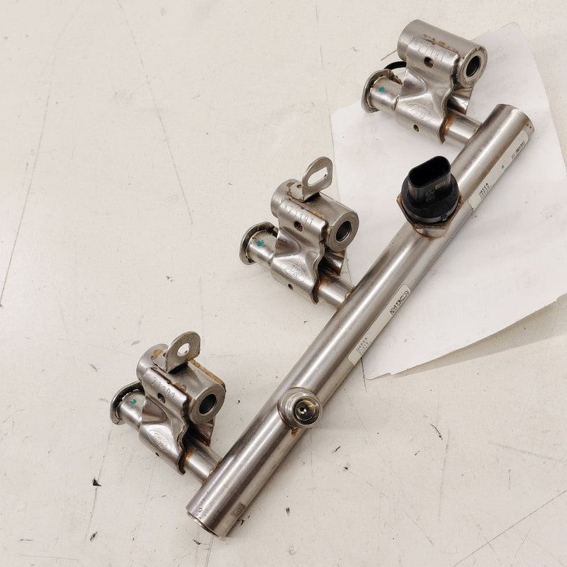 Ford Escape High Pressure Fuel Rail Injection Injector Mount Bar  2022