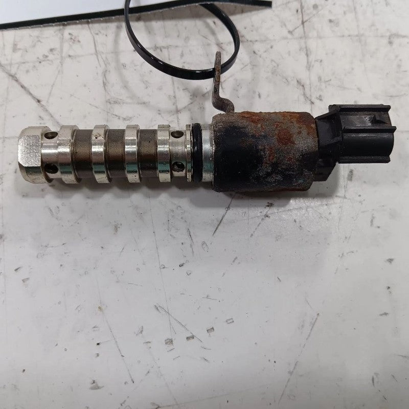 Hyundai Accent Variable Timing Gear Oil Control Valve Solenoid Cylinder Head  20