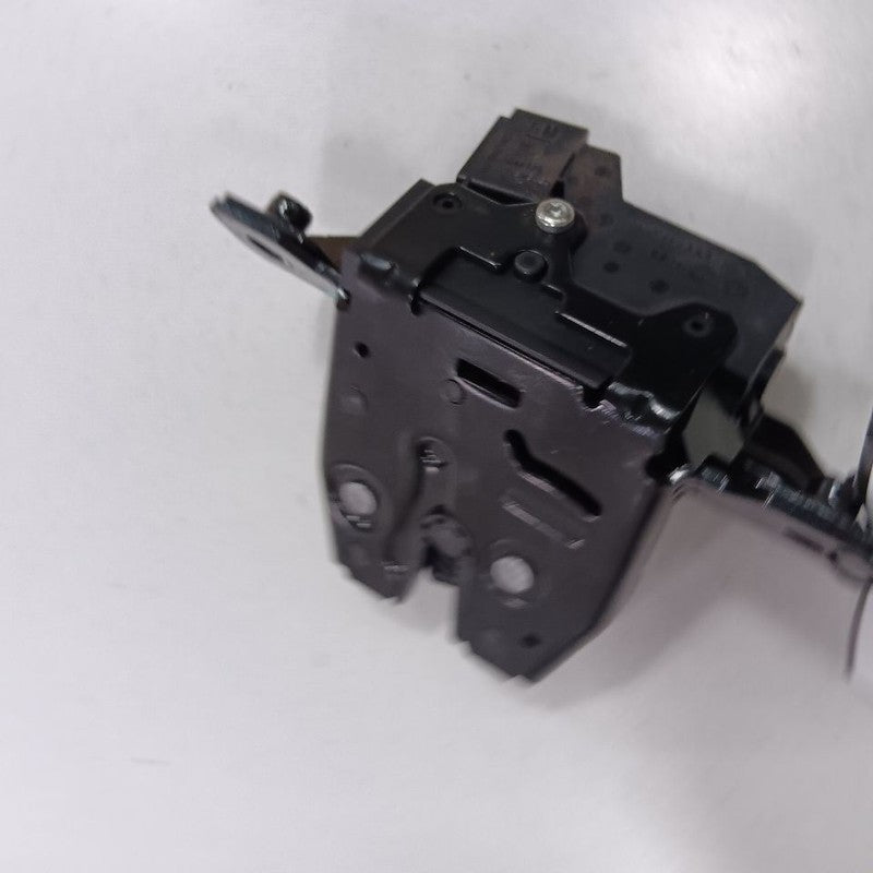 Buick Encore Trunk Latch  2019 2018 2017 OEM