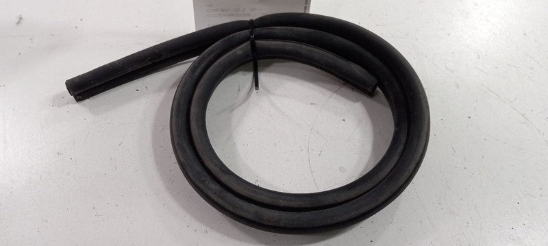 Hyundai Santa Fe Cowl Vent Panel Hood Rubber Seal 2010 2011 2012 OEM