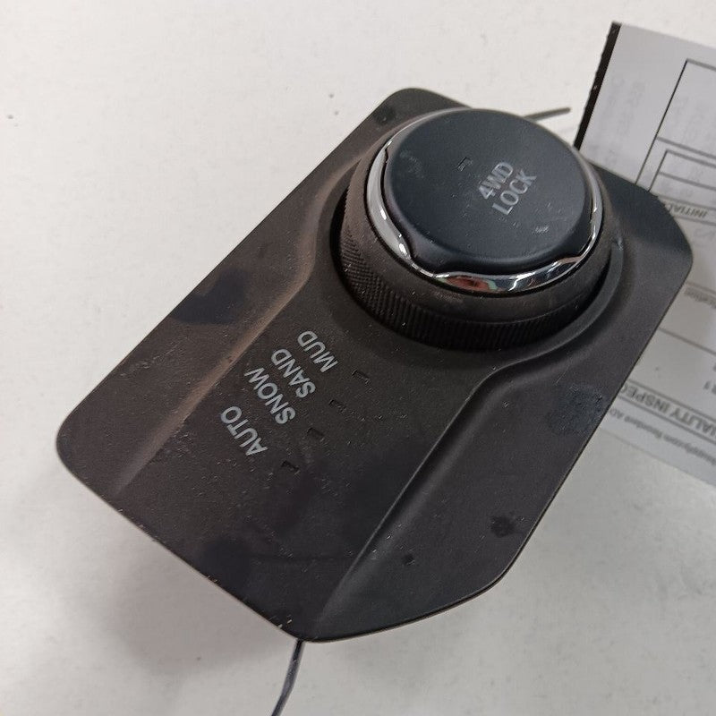 Jeep Renegade T-Case Switch {7356897220}2023 2022 2021 2020