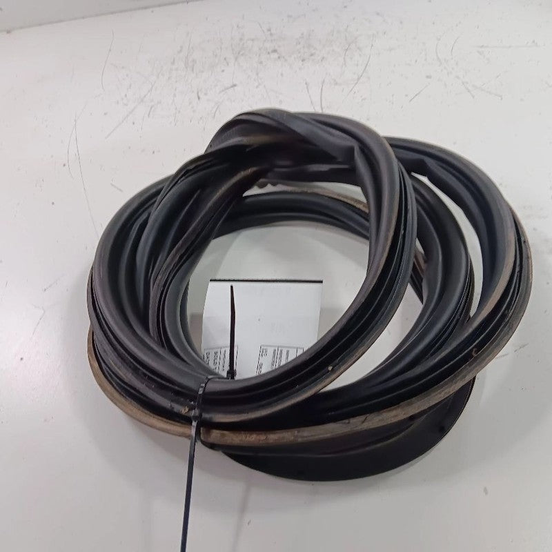 Jeep Compass Trunk Lid Hatch Door Rear Back Rubber Seal  2021 2020 2019 2018 