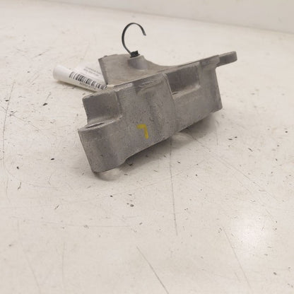 2018 Fiat 500 X 2.4 Model Driver Left Engine Mount Bracket