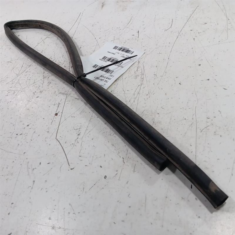 Chevy Malibu Cowl Vent Panel Hood Rubber Seal  2019 2020 2021 2022 2023 2024