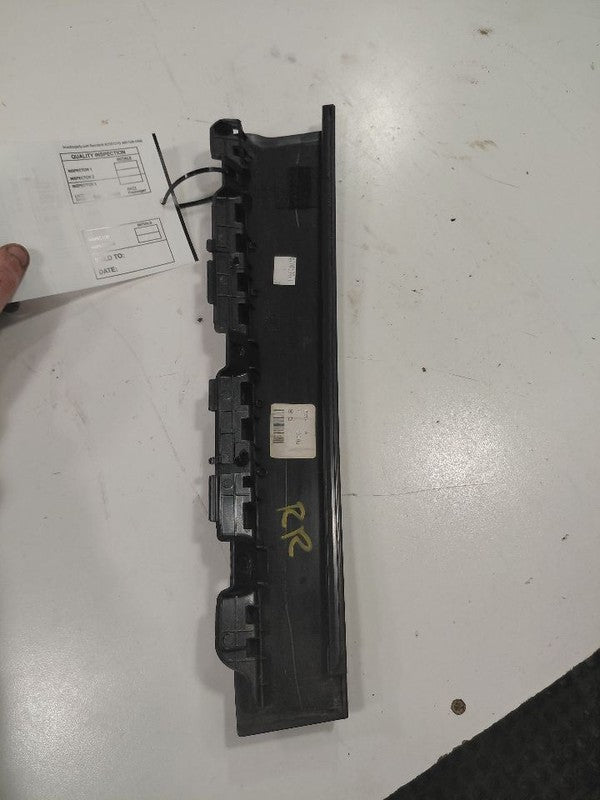 Kia Sorento Passenger Right Rear Forward Door Applique {83260C5000} 2018 2017 