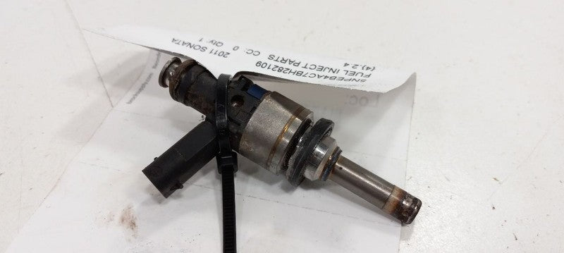 353102G710 Fuel Injection Parts Fuel Injector 2.4L VIN 7 Fits 11-15 OPTIMA 