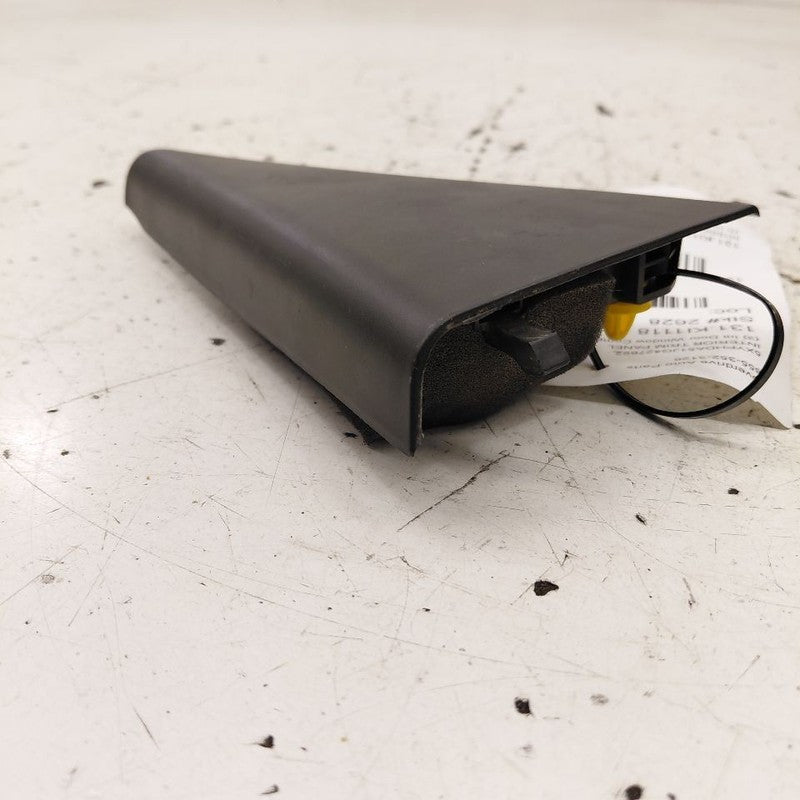 Kia Sorento Passenger Right Rear Interior Door Window Corner Trim 2018