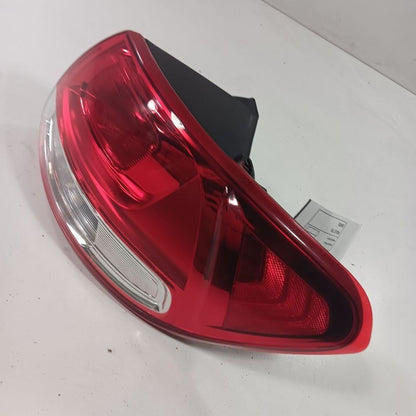 Passenger Right Tail Light Brake Lamp Quarter Panel Mounted 16-18 Kia Sorento