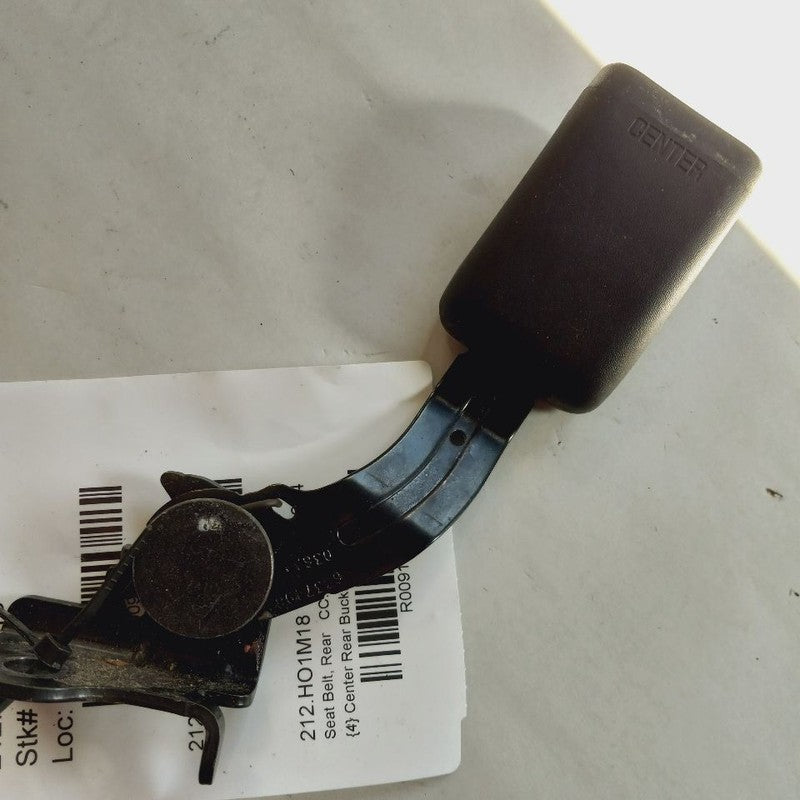 Honda CR-V Rear Back Center Seat Belt Buckle Latch 2017 2018 2019