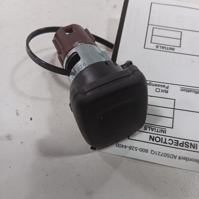 Chevy Trailblazer 12V Power Port Socket  2021 2022 2023 OEM