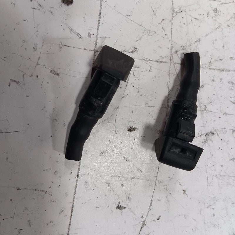 Hyundai Accent Windshield Wiper Washer Fluid Hood Sprayer Nozzles 2014 2015 2016
