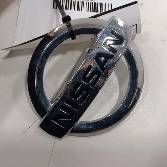 Nissan Versa Trunk Lid Logo Emblem Badge Rear Back  2023 2022 2021 2020