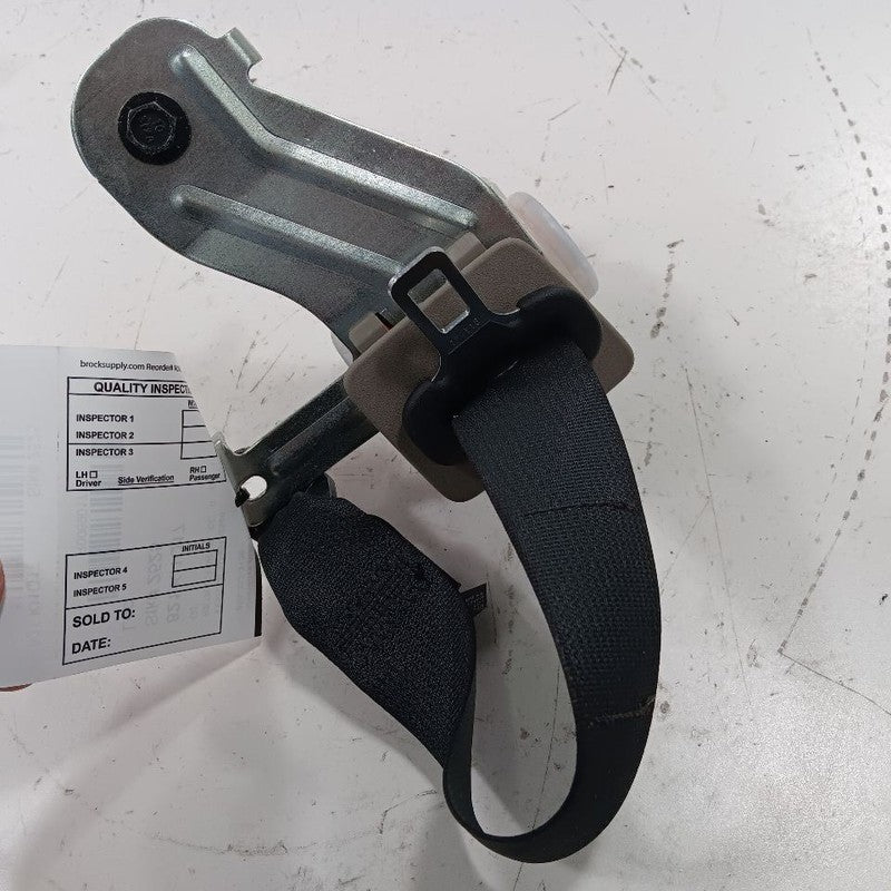 Kia Optima Seat Belt Strap Retractor Left Driver Rear Back  2018 2017 2016