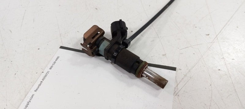 07K906031C Fuel Injection Parts Fuel Injector 2.5L Fits 05-14 JETTA 