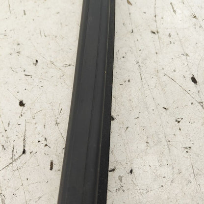Kia Sorento Right Rear Weather Strip Interior  2018 2017 2016