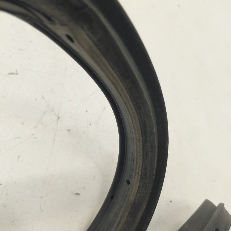 Mitsubishi Outlander   On Door Seal Rubber Right Passenger Rear Back  