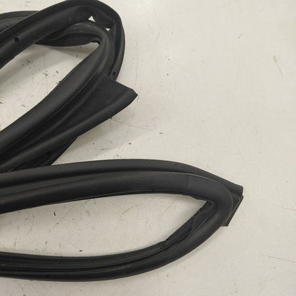 Chevy Trax On Door Seal Rubber Right Passenger Front  2025 2024
