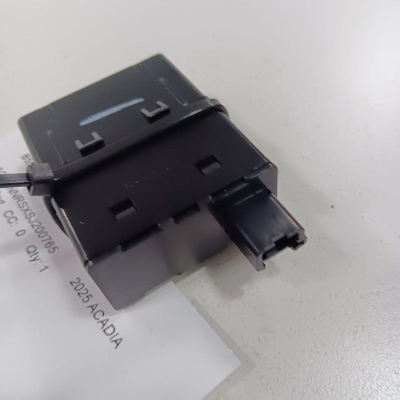 2025 GMC Acadia USB Plug In Hub Port 