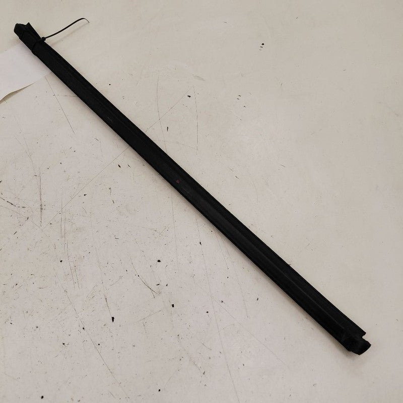 Ford Escape Left Front Weather Strip Interior  2022 2023 2024