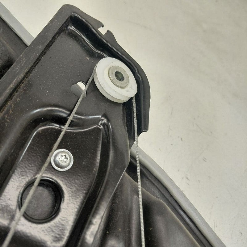 2018 Fiat 500 X Model Passenger Right Front Window Regulator Track