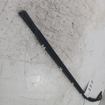 Hyundai Elantra Door Glass Window Weather Strip Trim Rear Right Passen