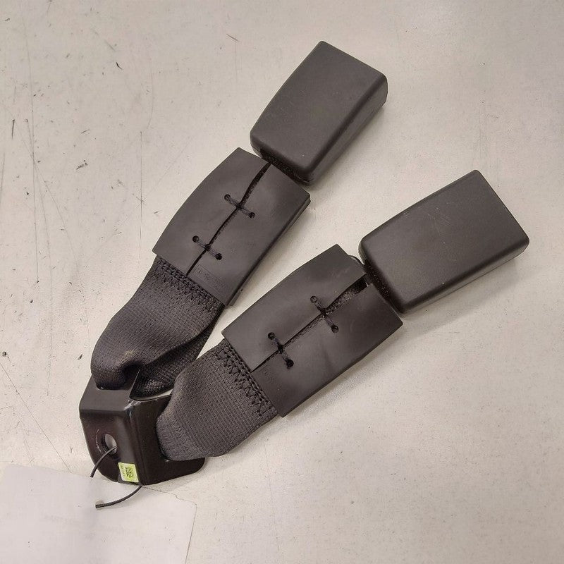 Chevy Trax Seat Belt Buckle Latch Right Passenger Rear Back  2022 2021