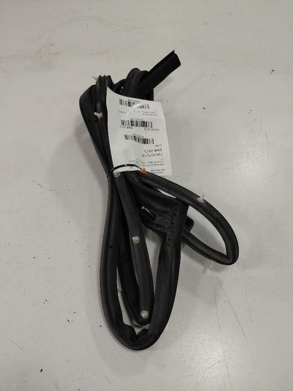 Kia Soul On Door Seal Rubber Left Driver Rear Back  2017 2018 2019 OEM