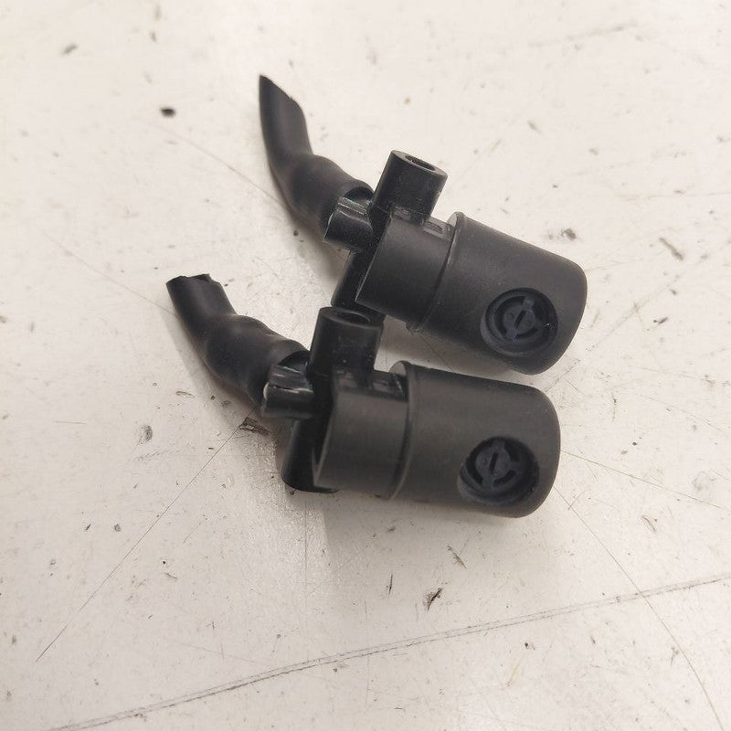 Chevy Trax Windshield Wiper Washer Fluid Hood Sprayer Nozzles  2022 20