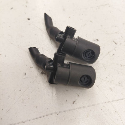 Chevy Trax Windshield Wiper Washer Fluid Hood Sprayer Nozzles  2022 20
