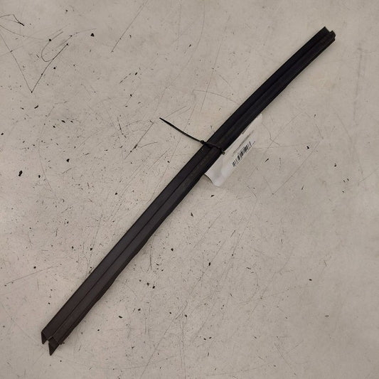 Jeep Cherokee Right Front Weather Strip Interior  2019 2020 2021